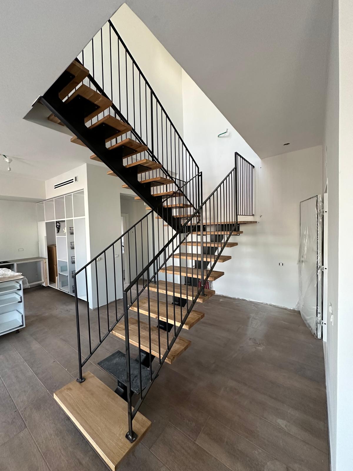 מעקה בעיצוב אישי במסד